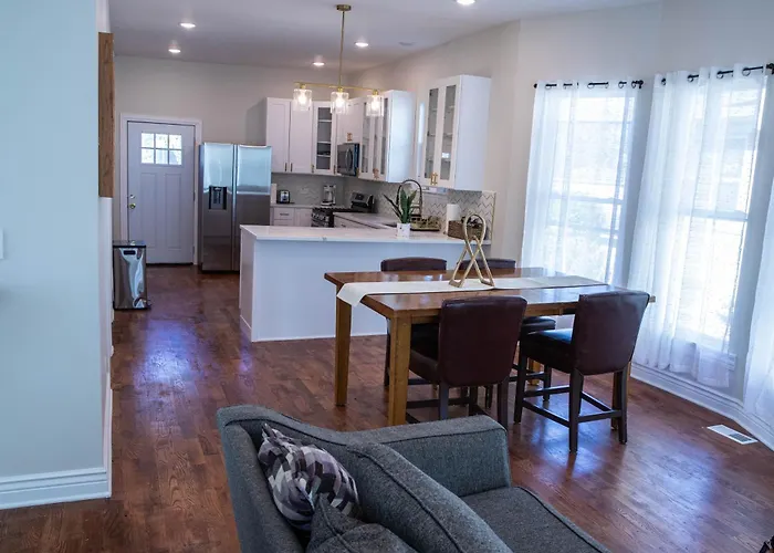 Сasa de vacaciones Casa - 5 Bedroom- Hot Tub Retreat Brookfield